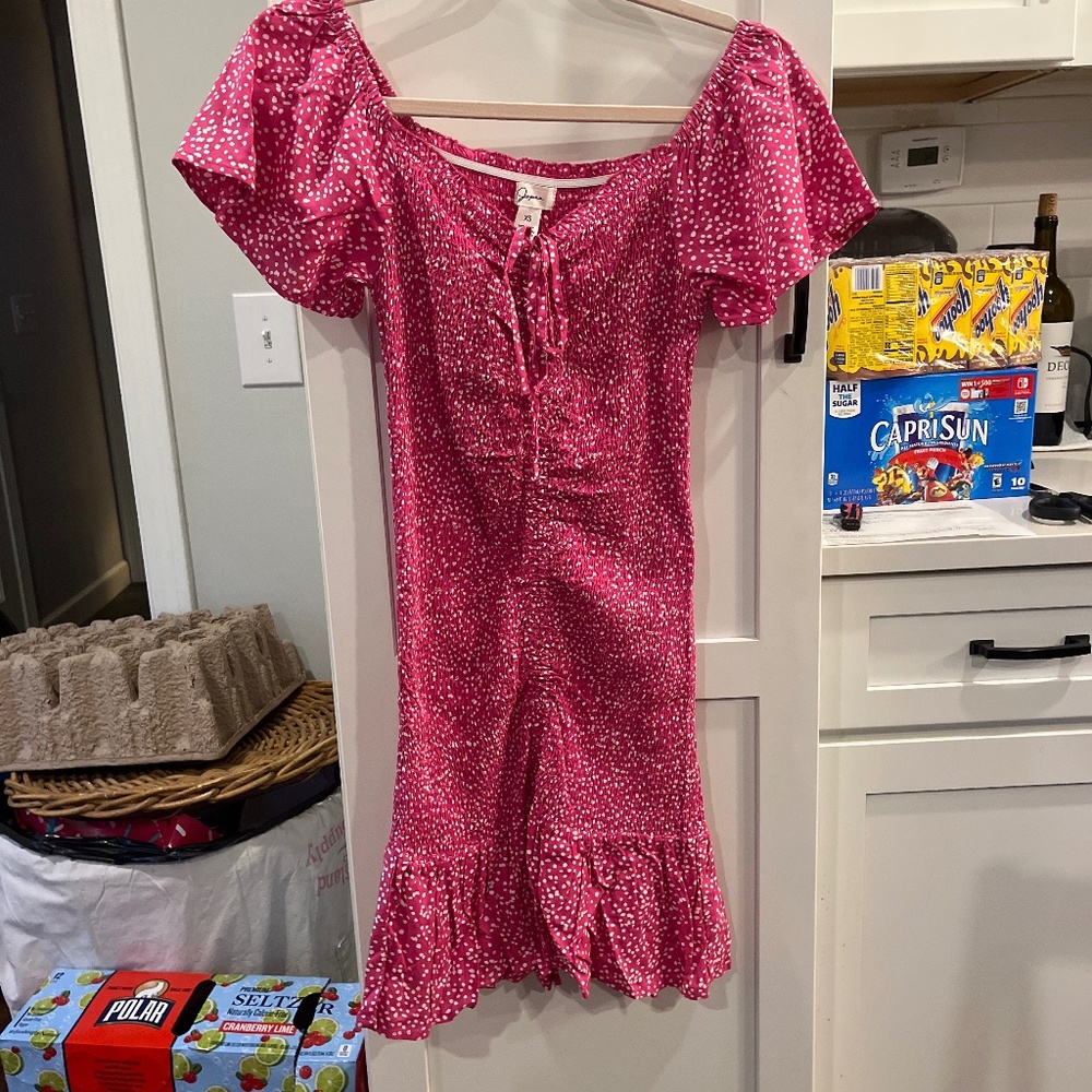 Pink and white polka dot scrunch dress